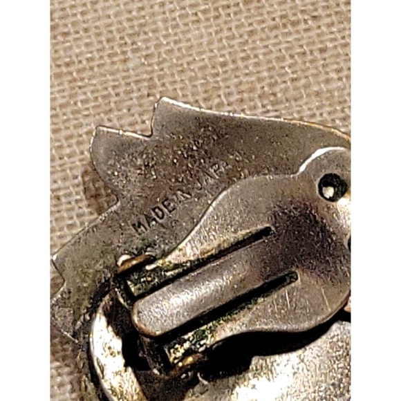 Vintage 50's  Made in Japan Ornate 3D Leaf Flourishes Clip Earrings Silver Tone - Picture 6 of 7